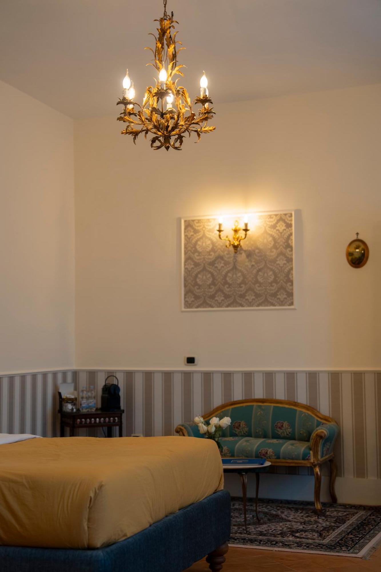 Casa Santangelo Suites Salerno Exterior photo